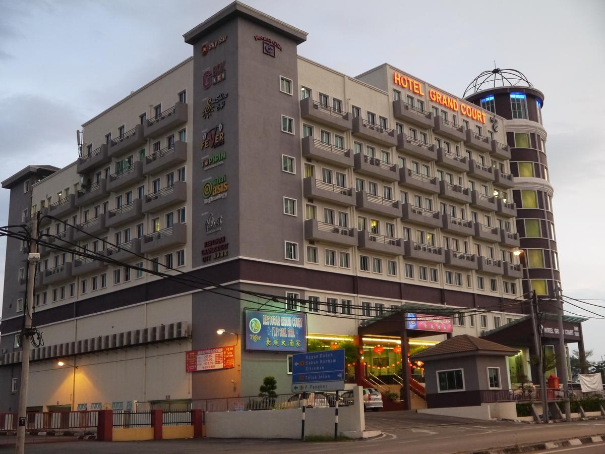 Grand Court Hotel Телук-Интан Экстерьер фото
